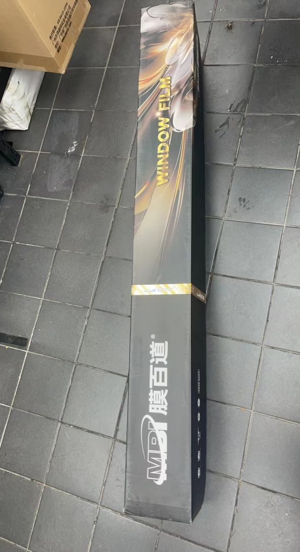 奥迪Q5L装贴稀拓系列太阳膜75