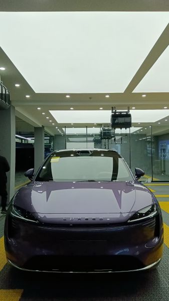 奇瑞智界R7装贴M7-钻石系列车衣7.5