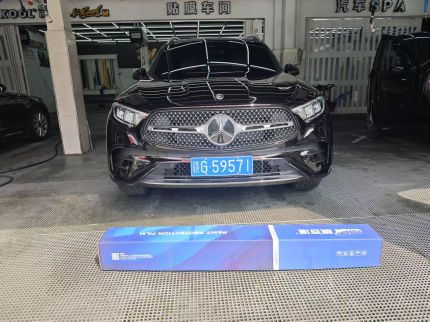 奔驰GLC 260L装贴M7-钻石系列车衣7.5