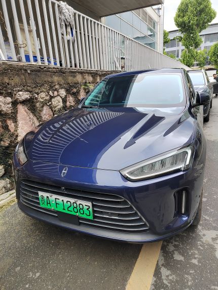 赛力斯问界M5装贴稀拓系列太阳膜75/稀拓系列太阳膜35