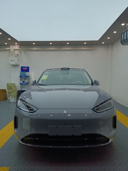 赛力斯问界m5装贴稀拓系列太阳膜75/稀拓系列太阳膜15
