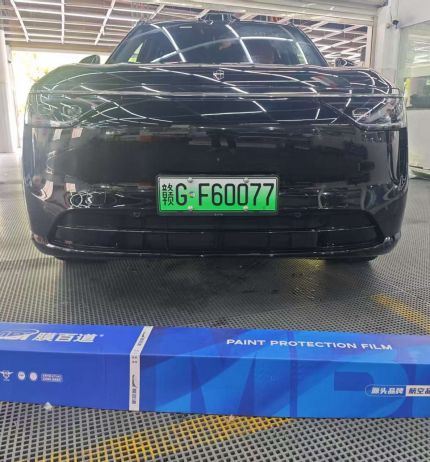 问界M8装贴B7-铂金系列车衣7.5