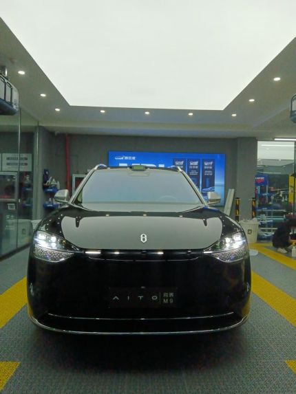 赛力斯问界M9装贴I8-星耀系列隐形车衣8.5