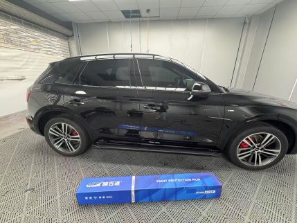 奥迪Q5装贴B7-铂金系列车衣7.5