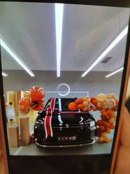 赛力斯问界M7装贴稀拓系列太阳膜75/稀拓系列太阳膜35