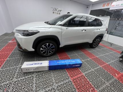 丰田锋兰达装贴稀拓系列太阳膜75/稀拓系列太阳膜35