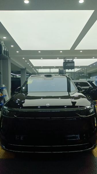 赛力斯问界M8装贴I7-星耀系列隐形车衣7.5