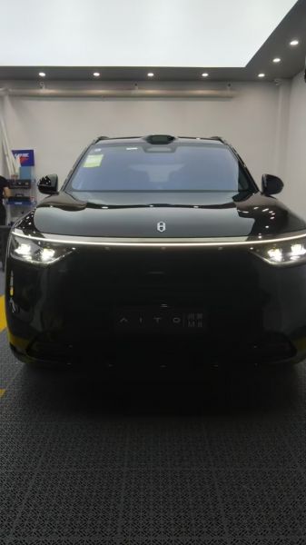 赛力斯问界M8装贴M8-钻石系列车衣8.5