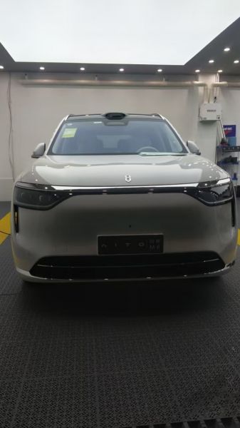 赛力斯问界M8装贴I8-星耀系列隐形车衣8.5