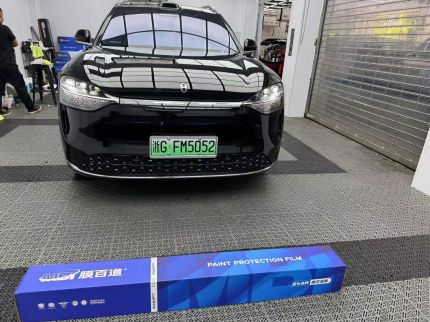问界M9装贴睿耀系列太阳膜（非吸热型5G膜）70				/睿耀系列太阳膜（非吸热型5G膜）30				