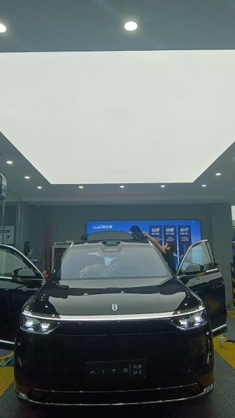 赛力斯问界M8装贴M8-钻石系列车衣8.5