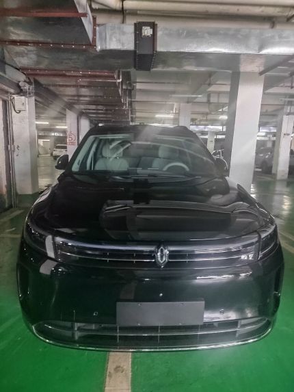 赛力斯问界M7装贴稀拓系列太阳膜75/稀拓系列太阳膜15