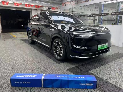 问界M7装贴稀拓系列太阳膜75/稀拓系列太阳膜35