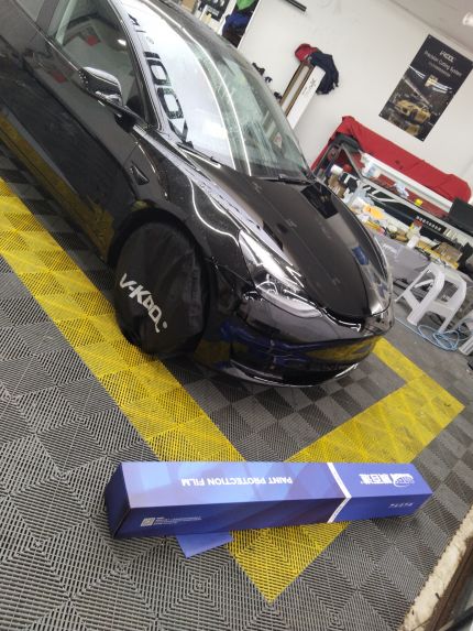 特斯拉Model3装贴M6-钻石系列车衣6.5