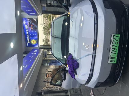 领跑B01装贴稀拓系列太阳膜75/稀拓系列太阳膜15