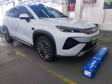 比亚迪宋Ultra装贴B7-铂金系列车衣7.5