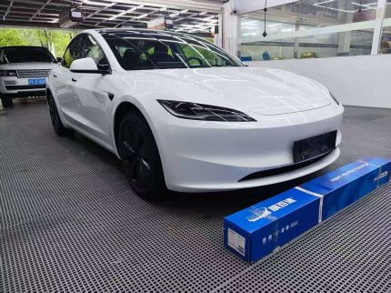 特斯拉Model3装贴B7-铂金系列车衣7.5
