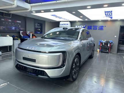 奥迪E7X装贴I9-星耀系列隐形车衣9.5